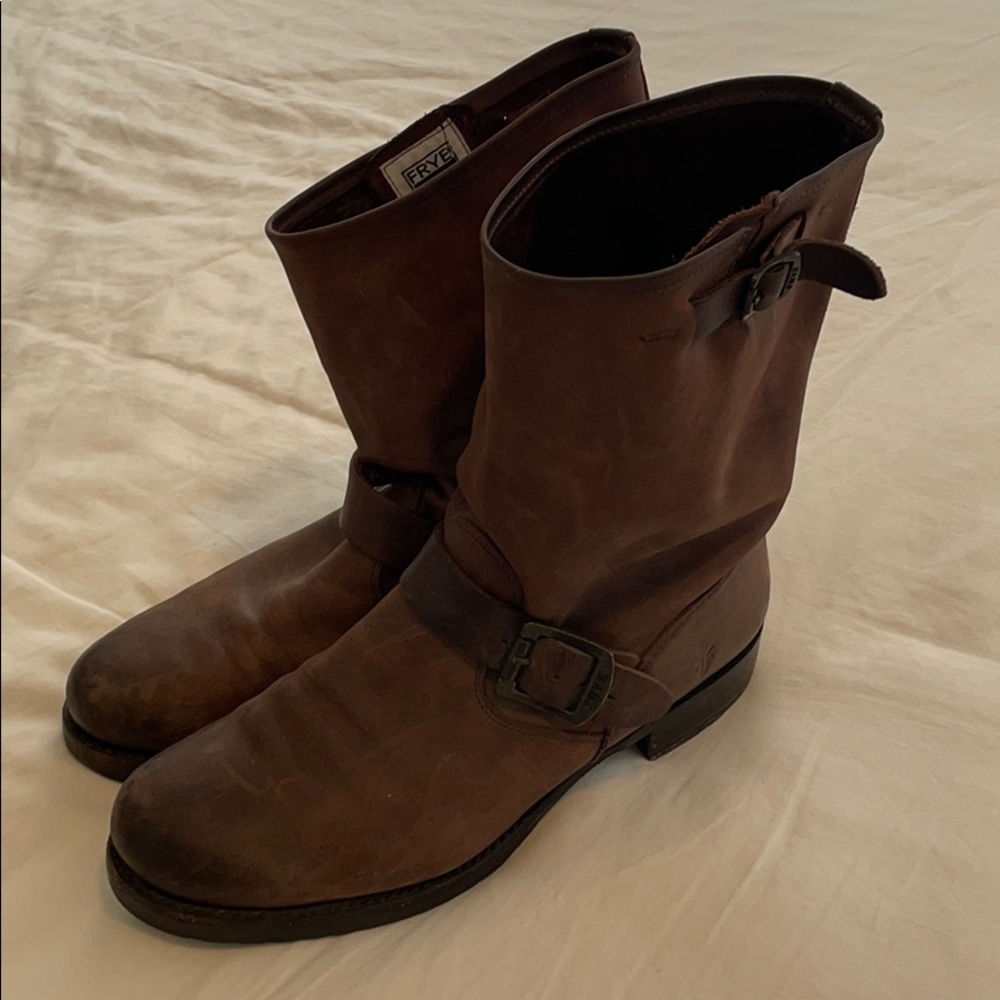 Frye 12R Engineer boots
